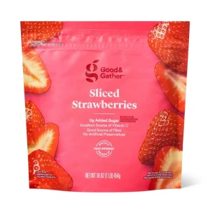 Good & Gather Frozen Sliced Strawberries Fresh Frozen